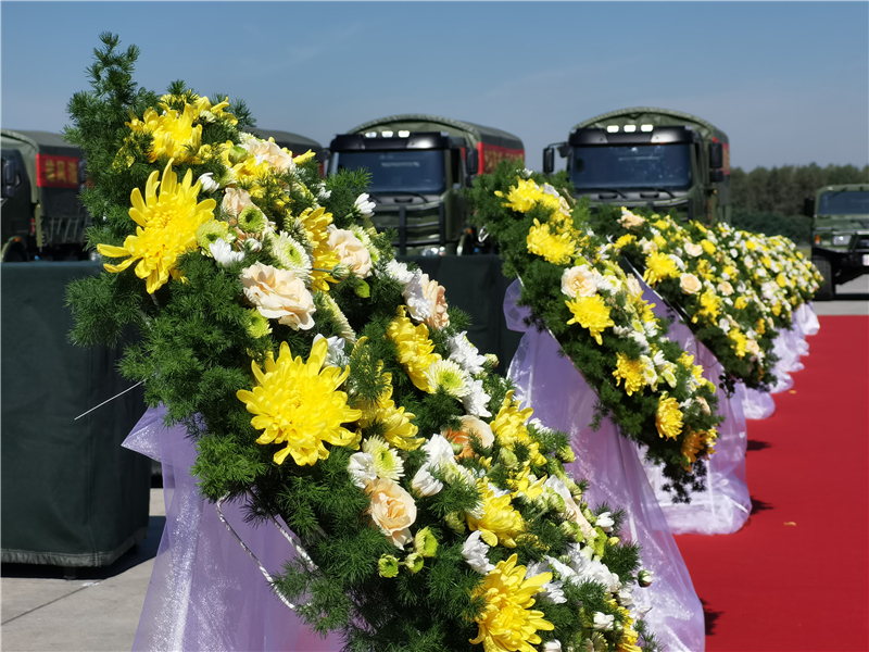 英雄回家丨第八批在韓志愿軍烈士遺骸歸國-現(xiàn)場(chǎng)圖